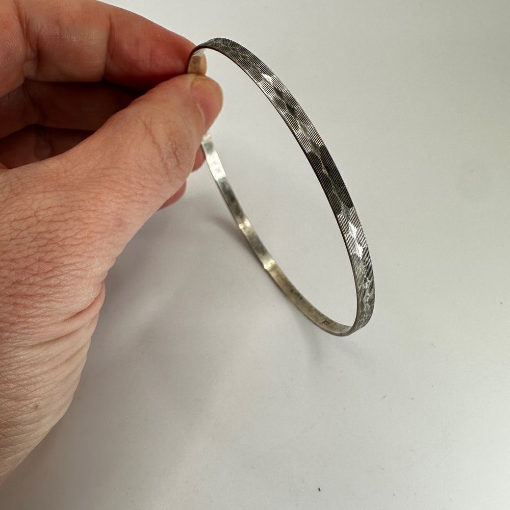 Vintage stamped 835 diamond cut‎ design bangle bracelet!